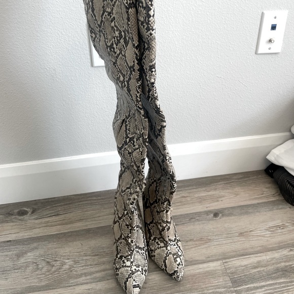Bamboo High leg snakeskin boots / over the knee - Picture 2 of 6